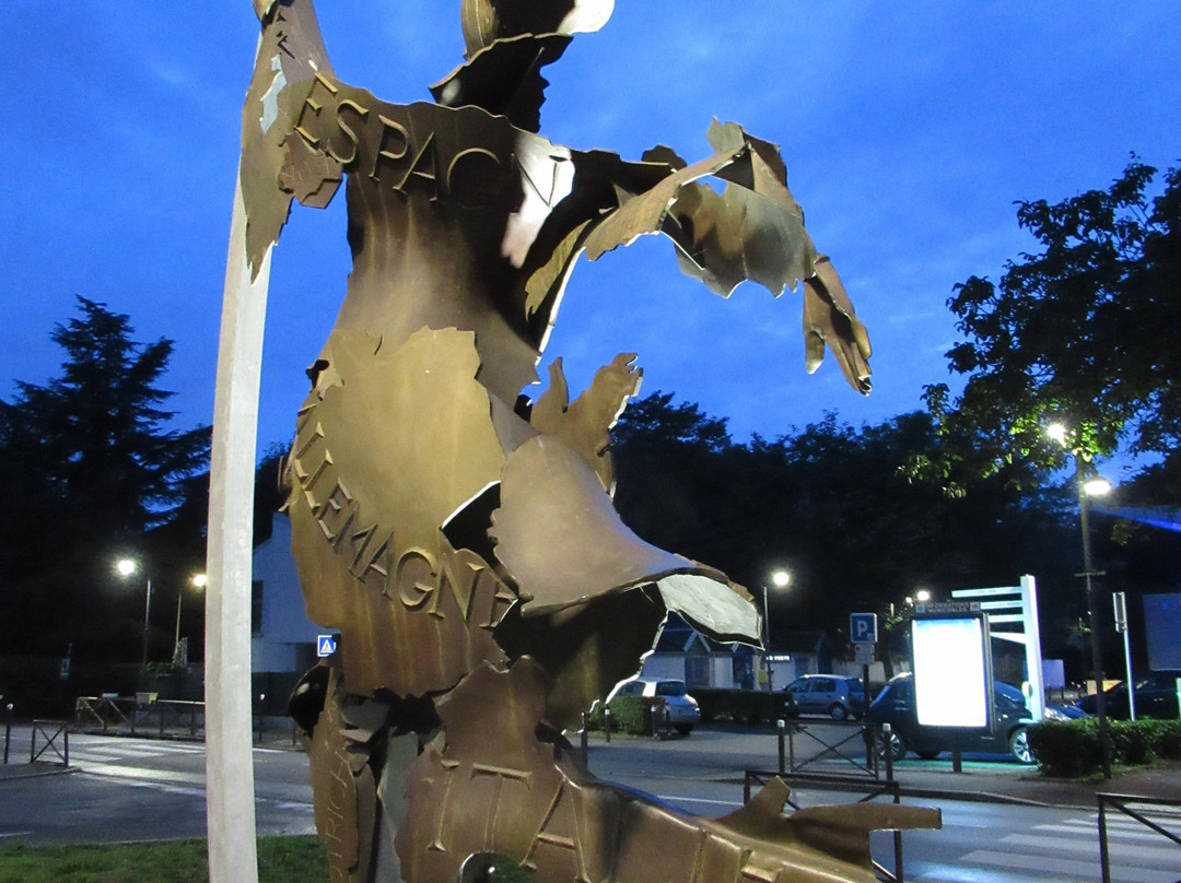 Sculpture "L'Europe"景点图片