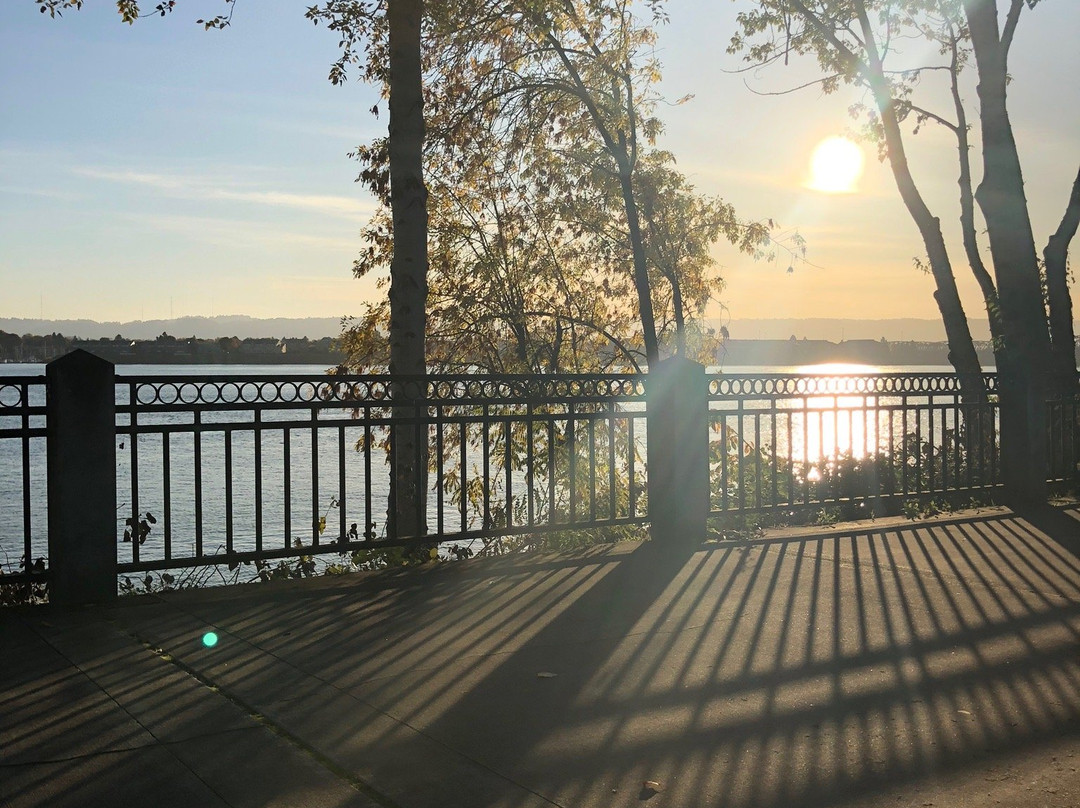 Waterfront Renaissance Trail-温哥华必去景点