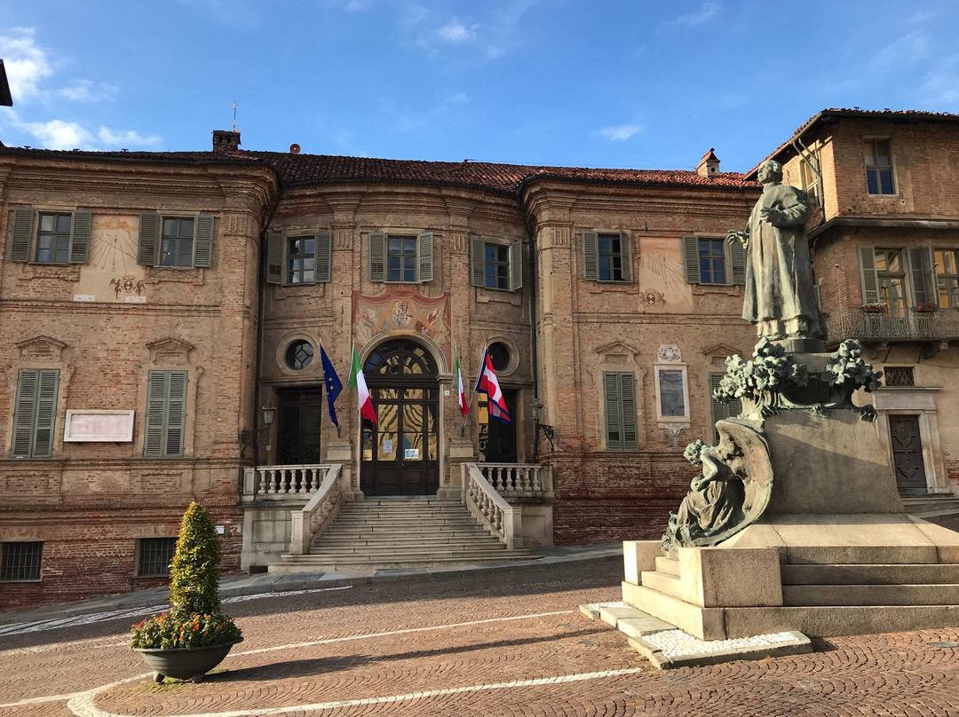 Palazzo Comunale-Bra必去景点