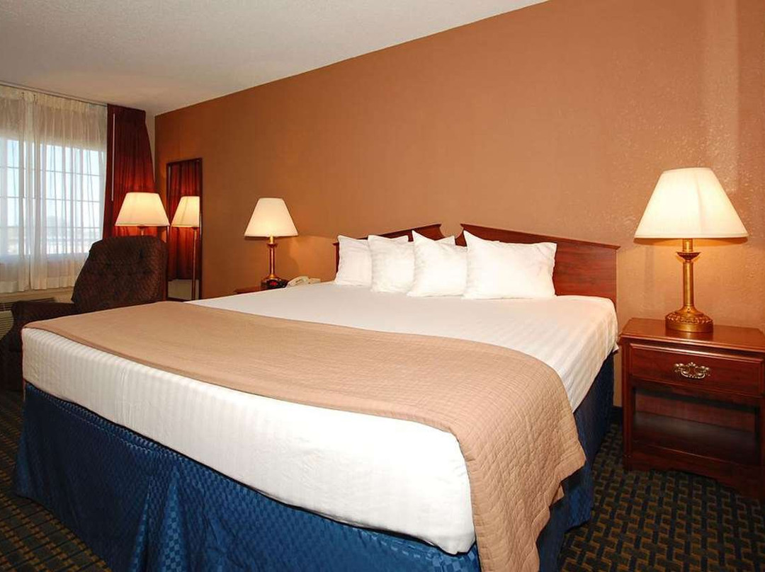 Magnuson Hotel Red Baron主图