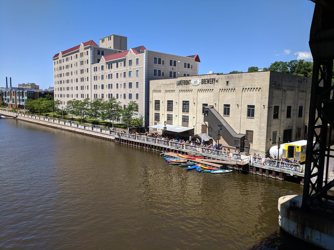 Lakefront Brewery景点图片