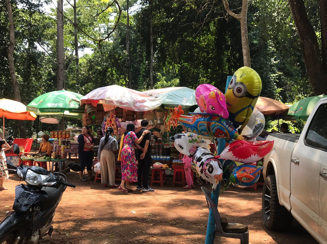 Yeak Laom Volcanic Lake-邦隆必去景点