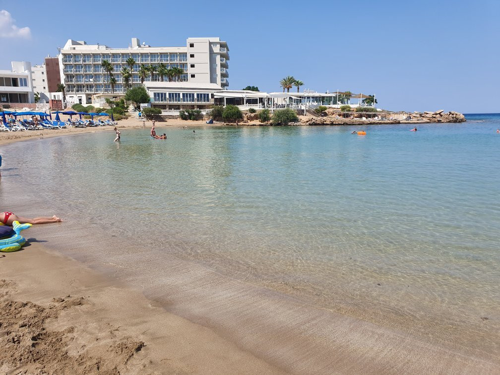 Pernera Beach-帕拉林尼必去景点