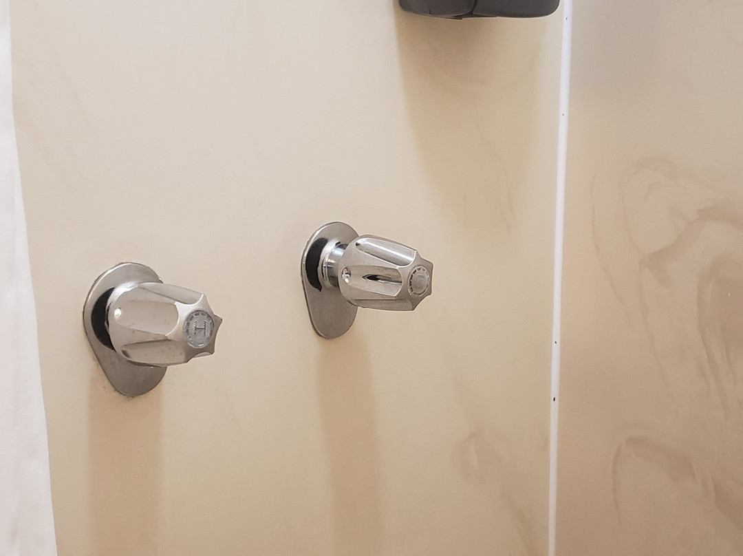 玛那哥酒店主图