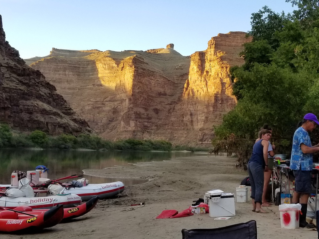 Holiday River Expeditions-盐湖城必去景点
