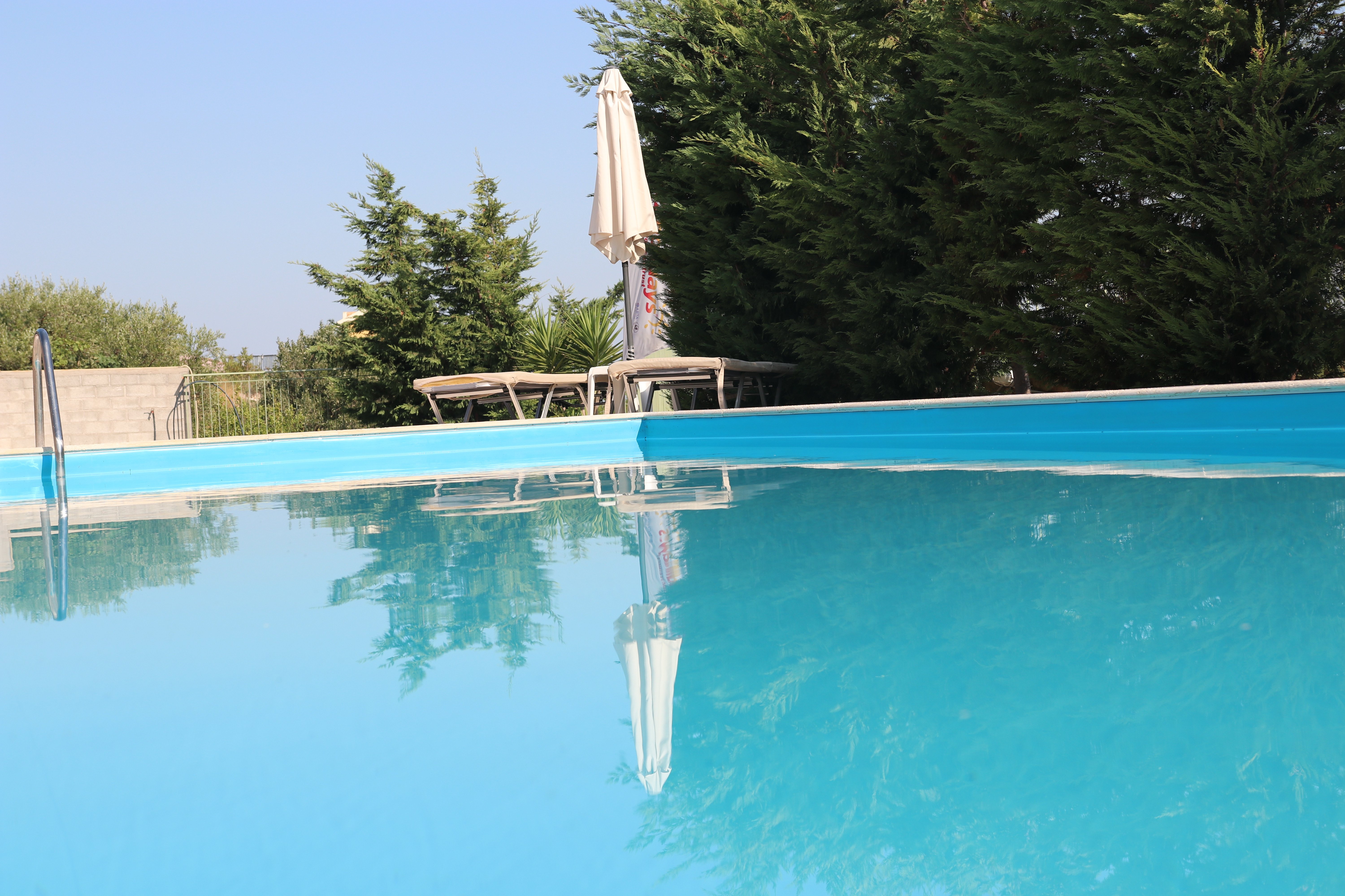 Lagoon View Apartments-泳池