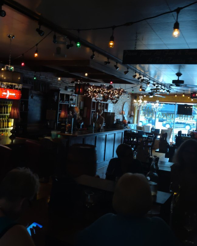 Howell's MainStreet Winery-Howell必去景点