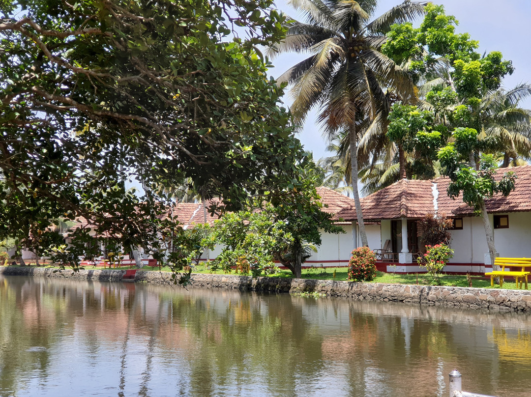椰壳乡村湖度假村主图