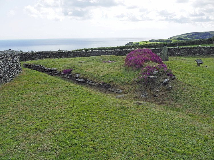 Ballafayle Cairn