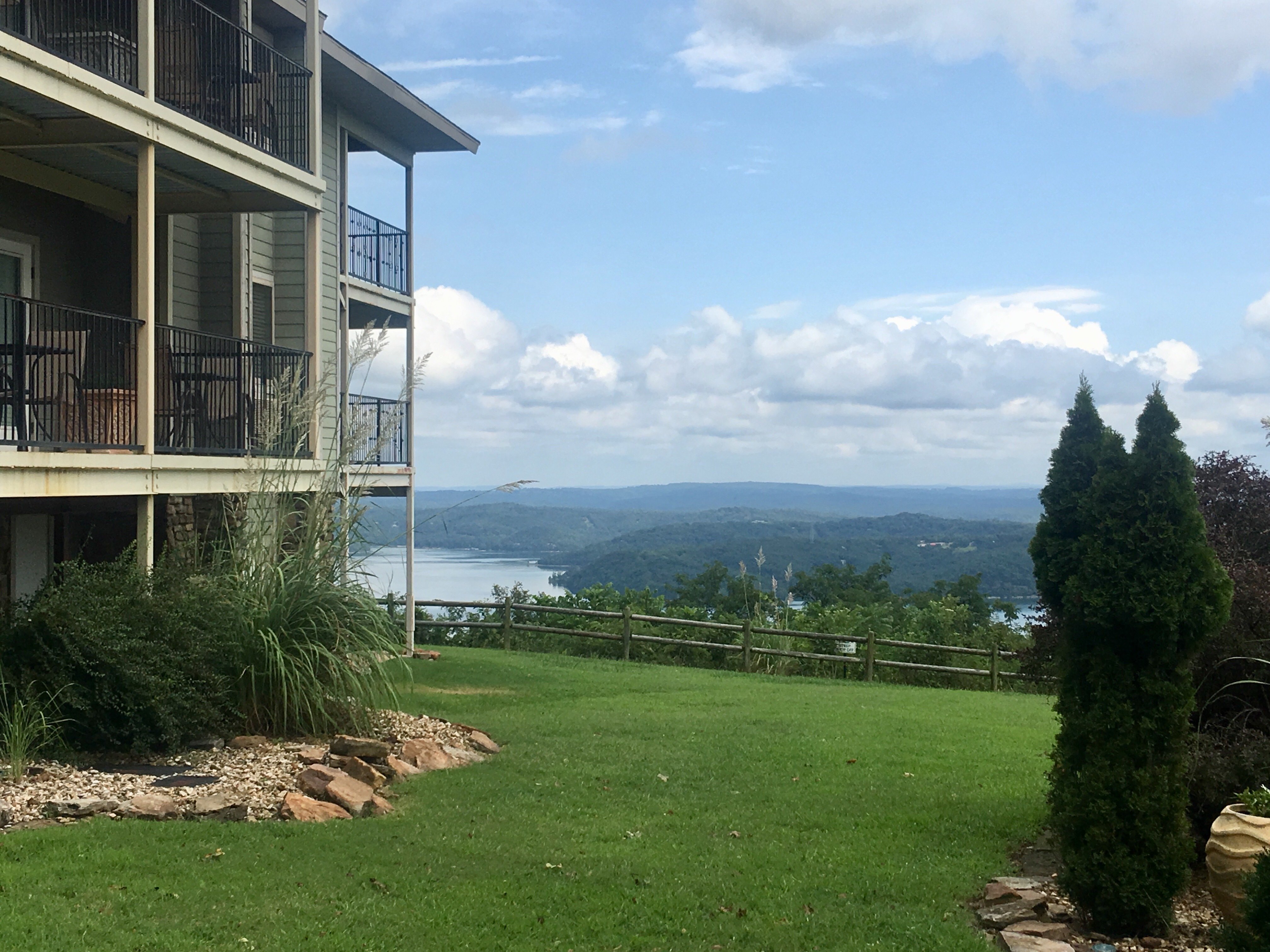 Whitney Mountain Lodge-浴室