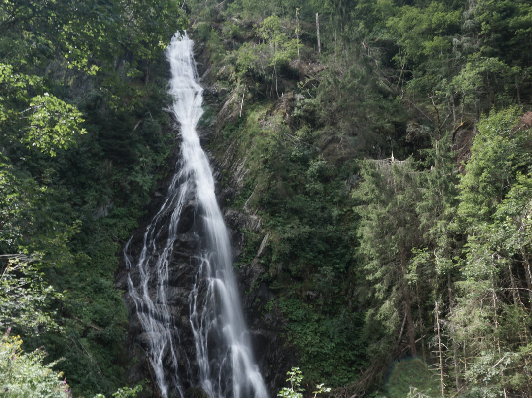 Cascade Du Pissou景点图片