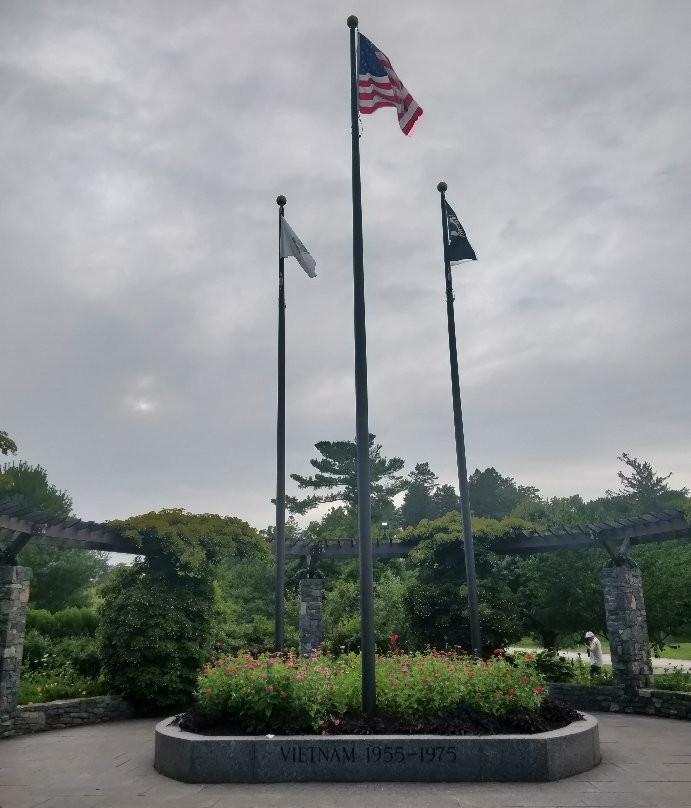 Massachusetts Vietnam Veterans Memorial-伍斯特必去景点