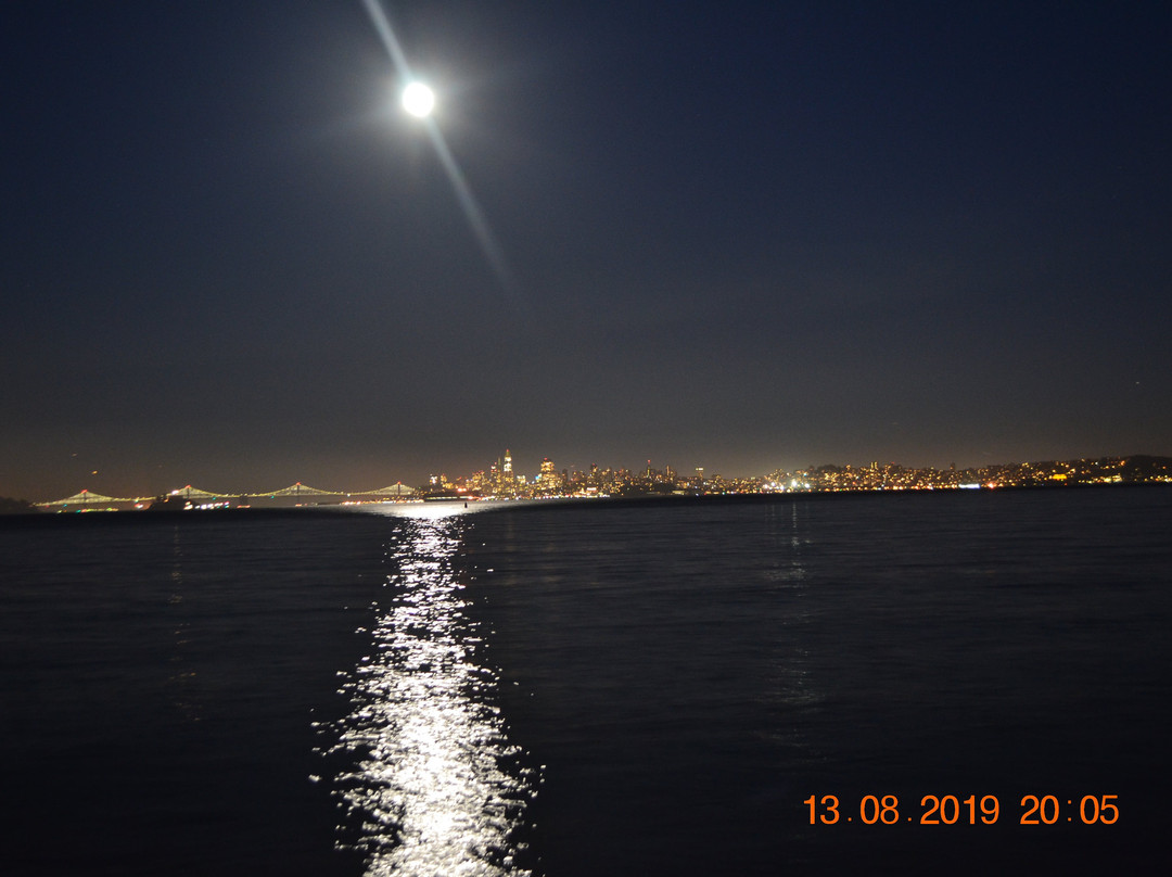 潮水之上旅馆主图