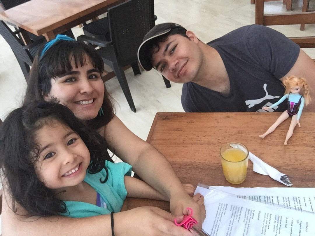 La Vista Hotel主图