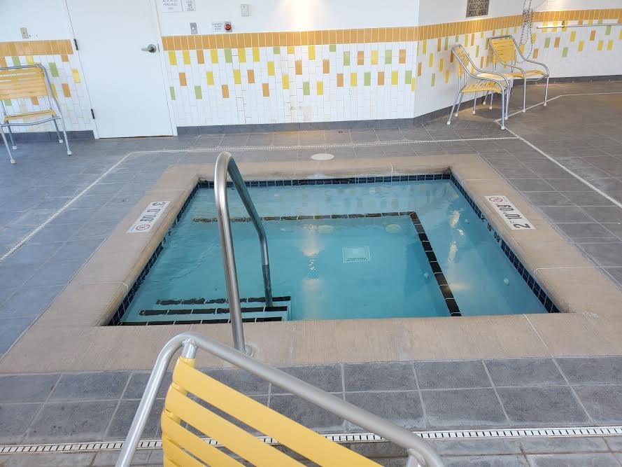 Fairfield Inn & Suites Scottsbluff-泳池