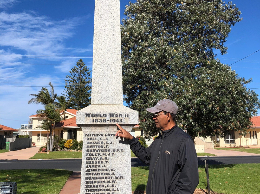 湖区度假单元入口酒店主图