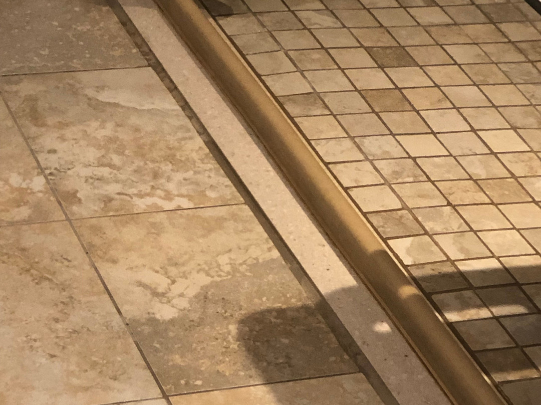 波士顿内蒂克汉普顿酒店主图