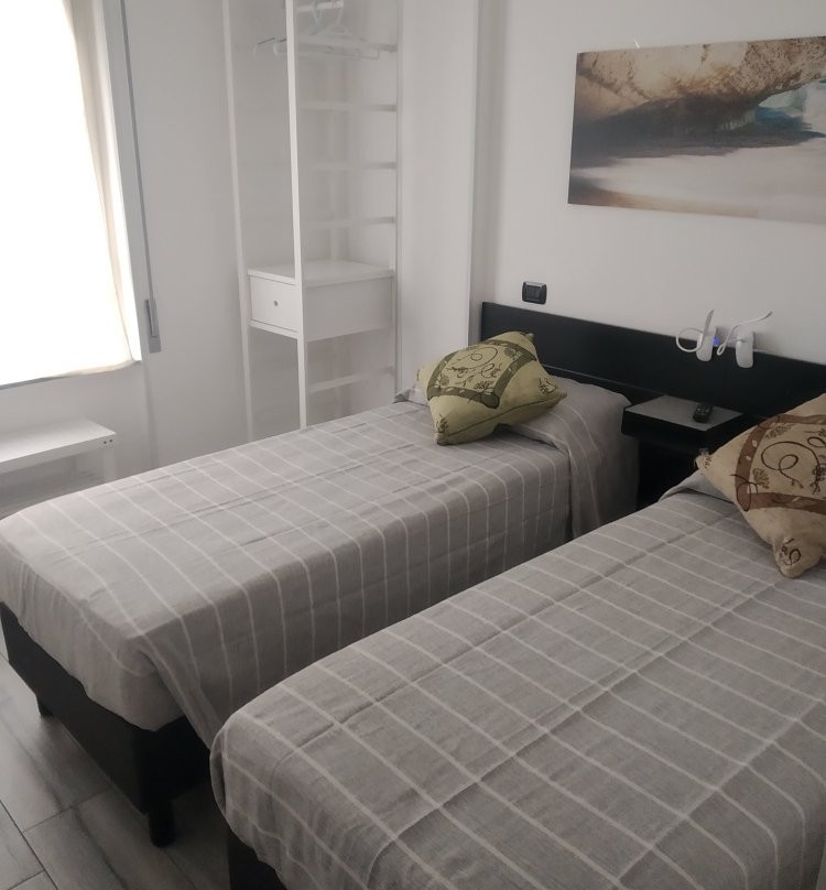 Pirri酒店住宿-Easy Cagliari B&B