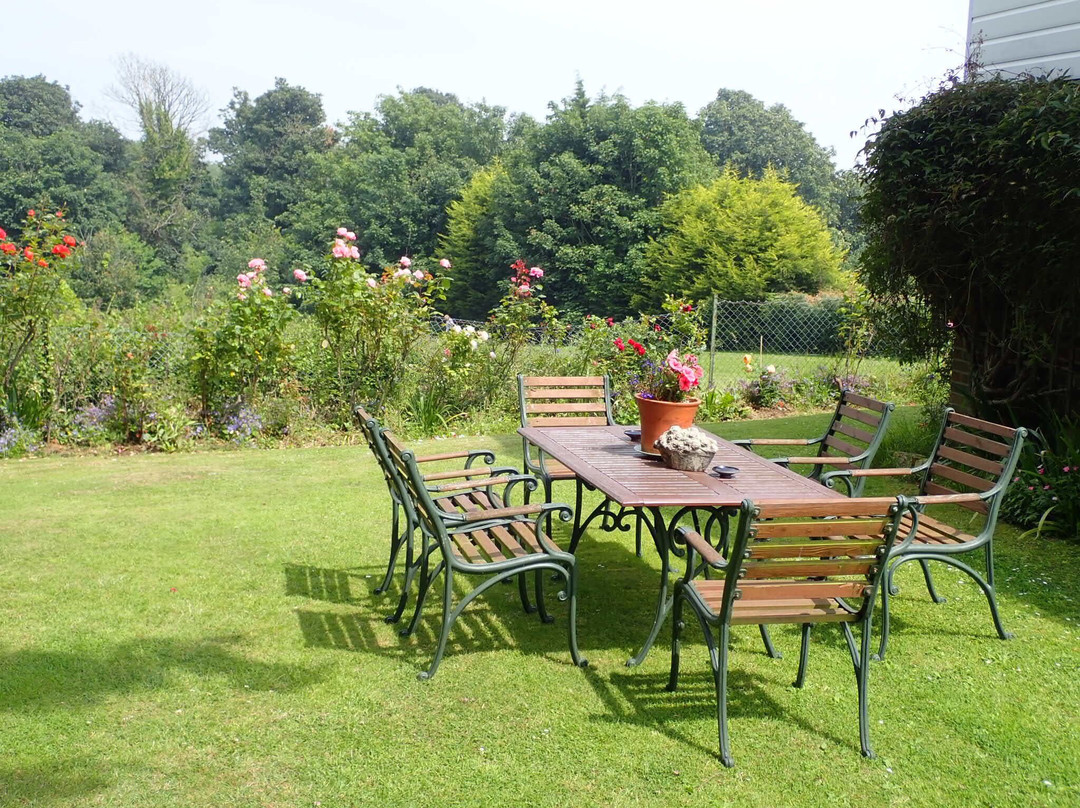 夏田楼酒店主图