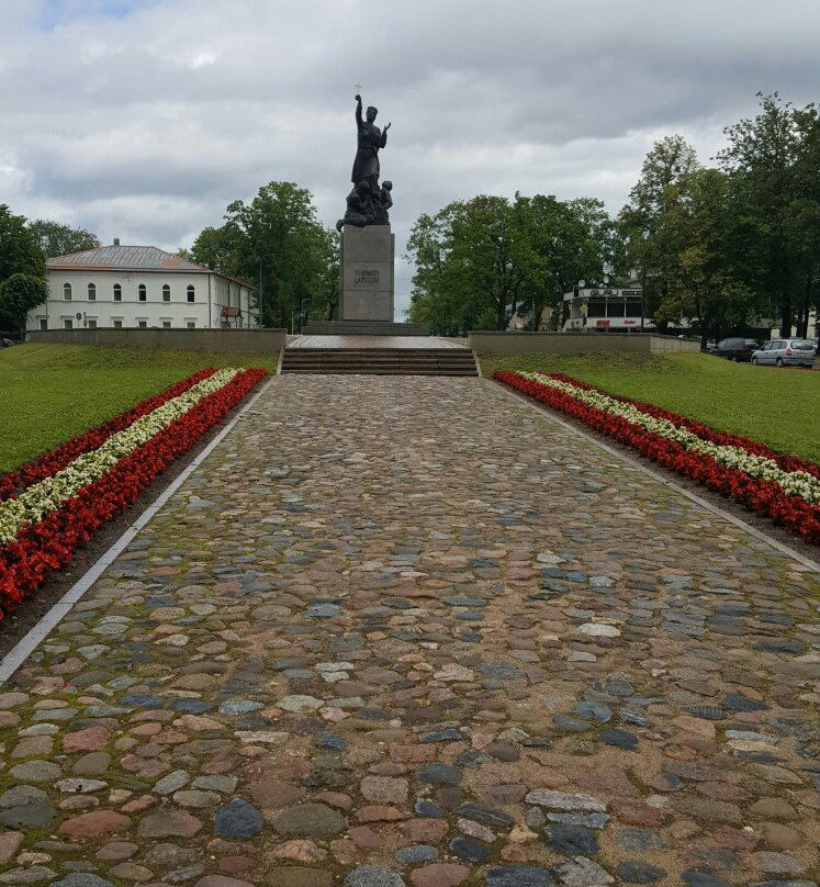 Monument “United for Latvia”-Rezekne必去景点