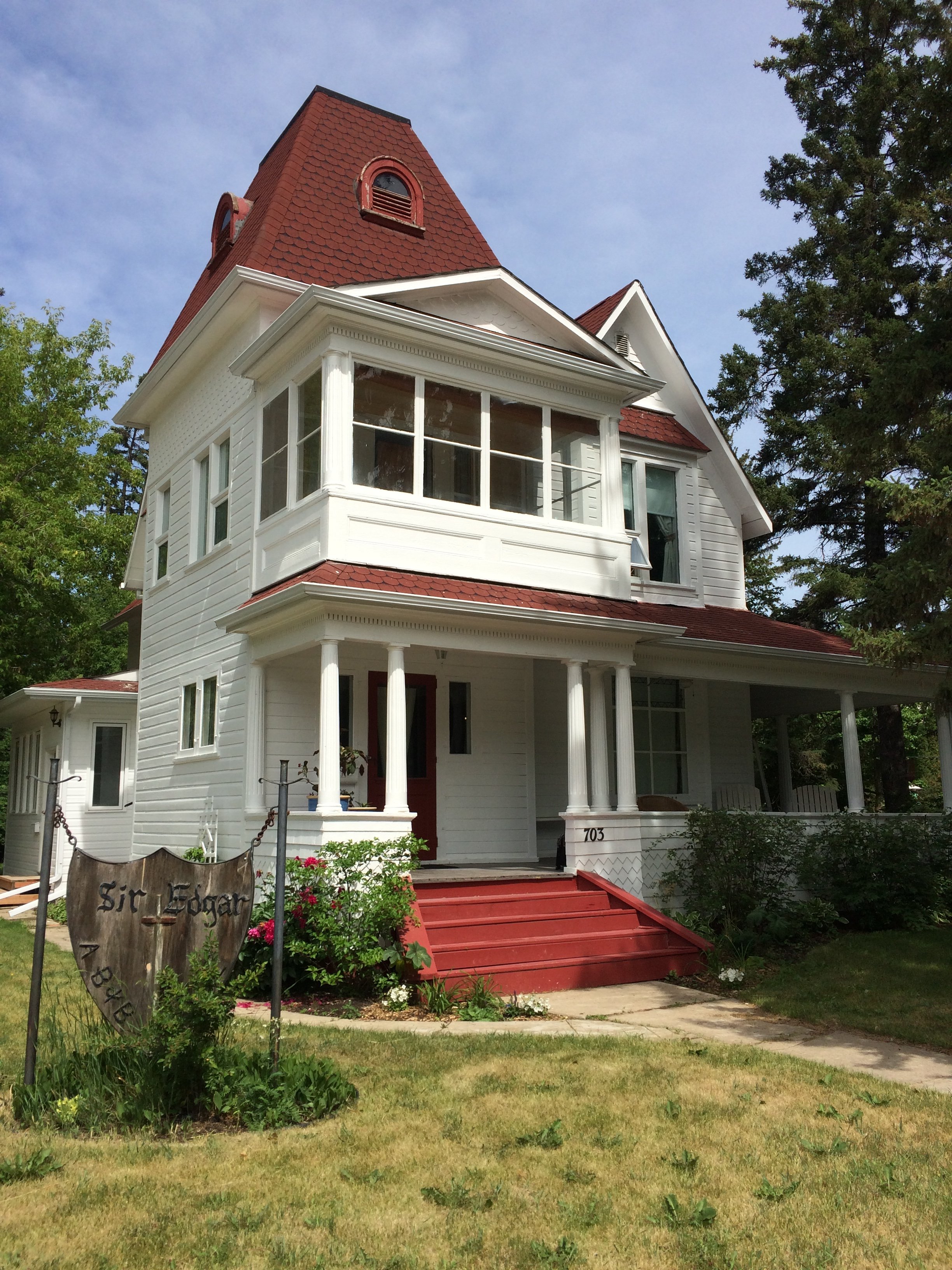 Sir Edgar House Bed & Breakfast-portrait
