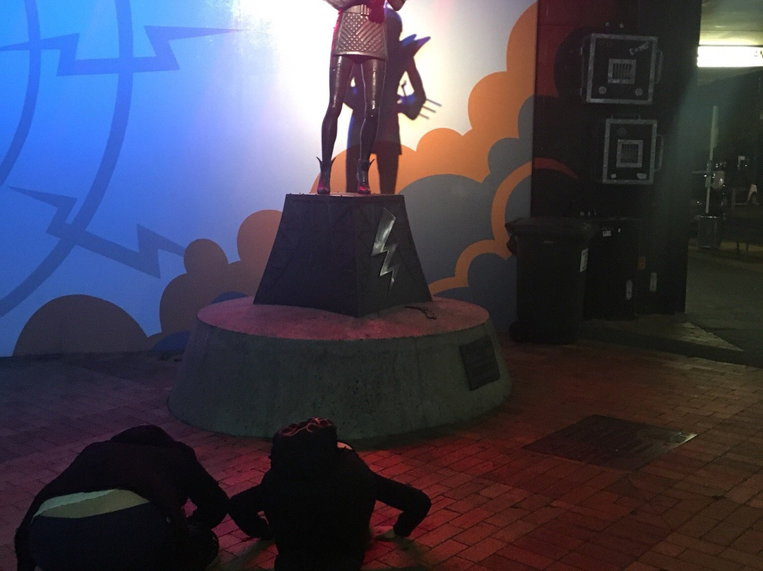 Riff Raff Statue-汉密尔顿必去景点