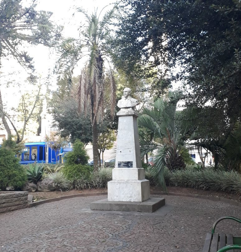 Praca Dante Alighieri-南卡希亚斯必去景点