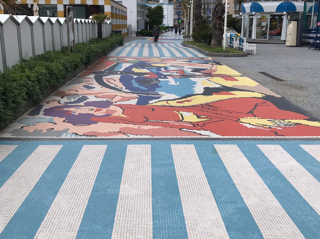 Lungomare degli artisti景点图片