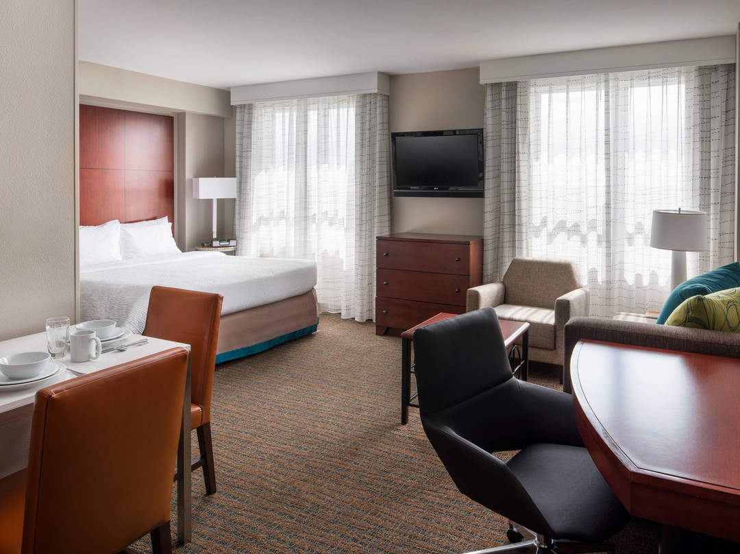 长滩市区万豪家居酒店主图