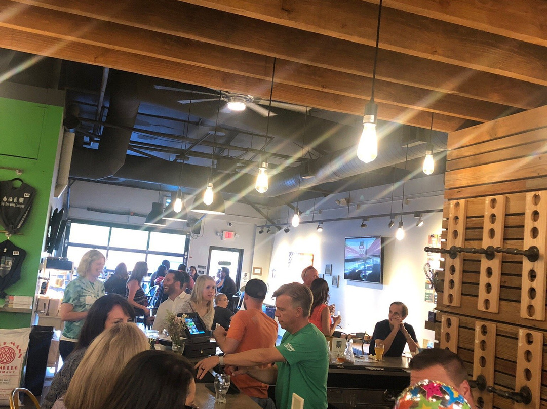 4 By 4 Brewing Company - Galloway-斯普林菲尔德必去景点