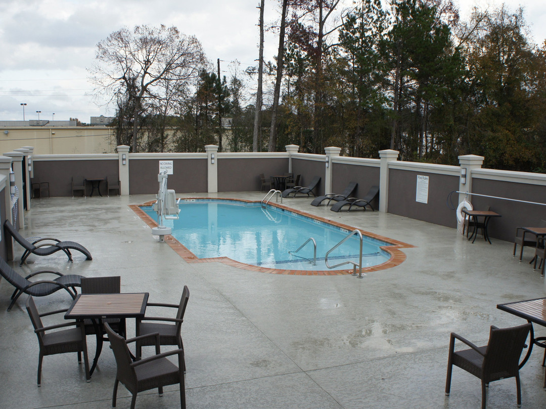 Holiday Inn Express & Suites Pineville-Alexandria Area主图