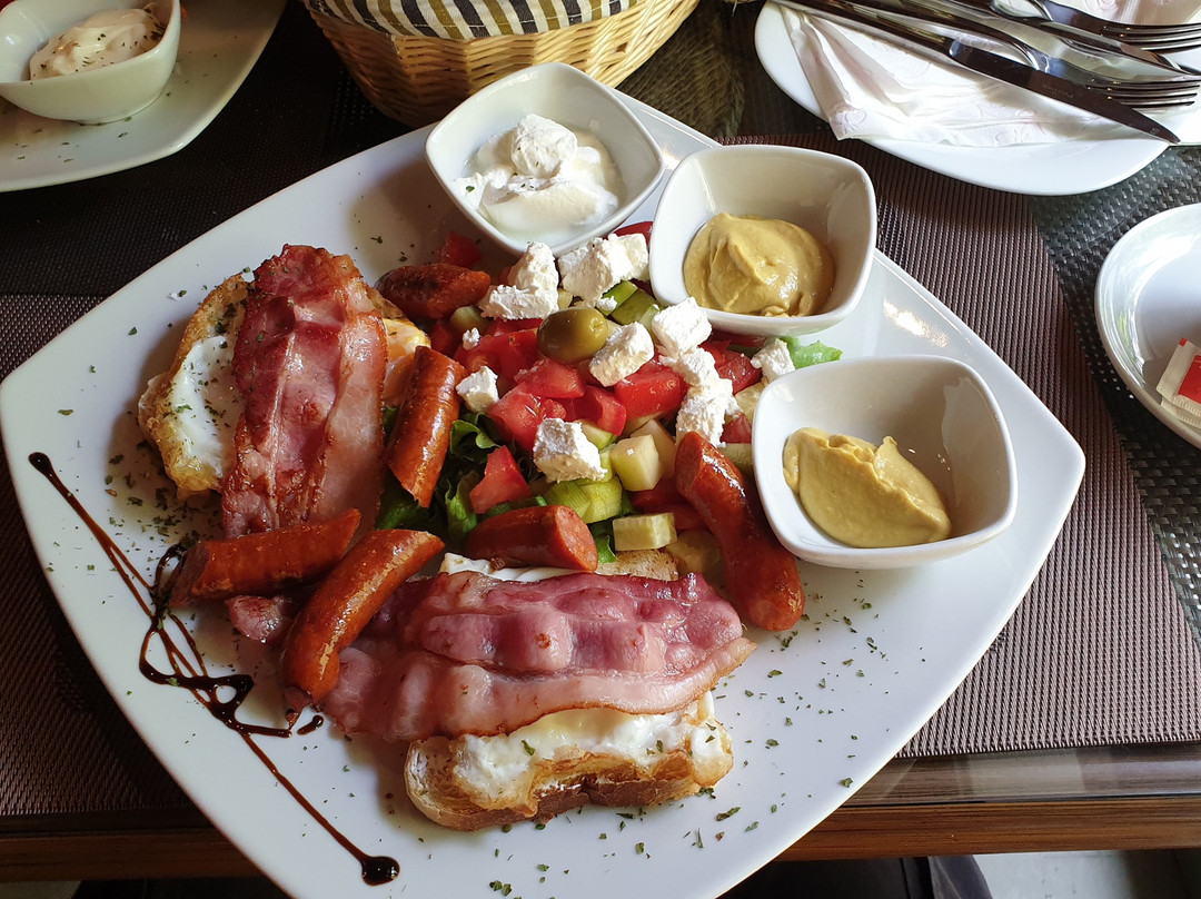 Jazina Club 1972主图