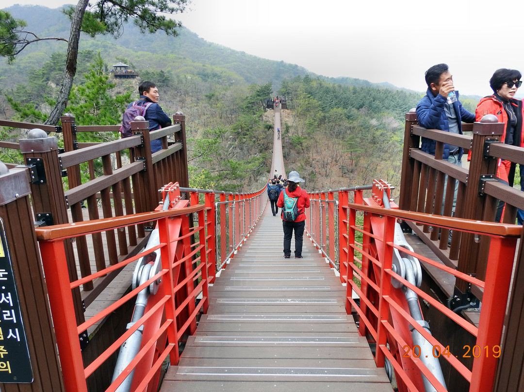 Gamaksan Chulleong Bridge-坡州市必去景点