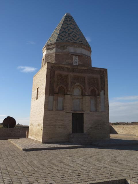 Il Arslan Mausoleum-昆亚乌尔根奇必去景点