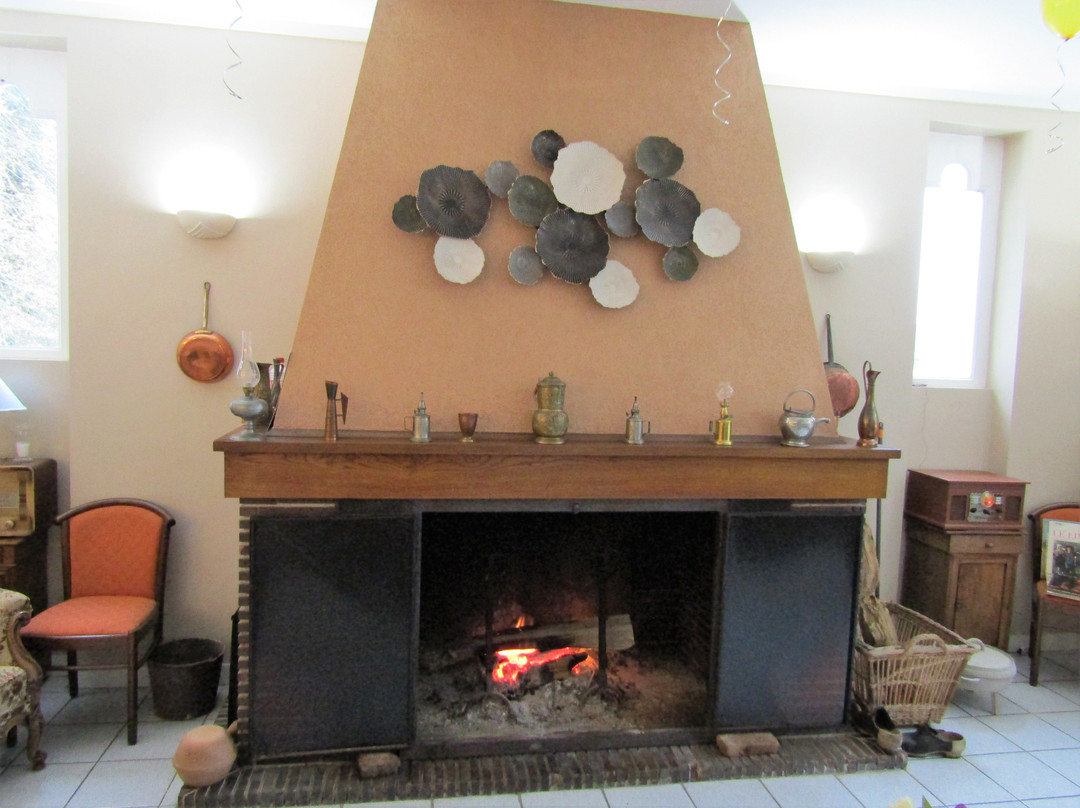 Auberge Du Lac De Mondon主图