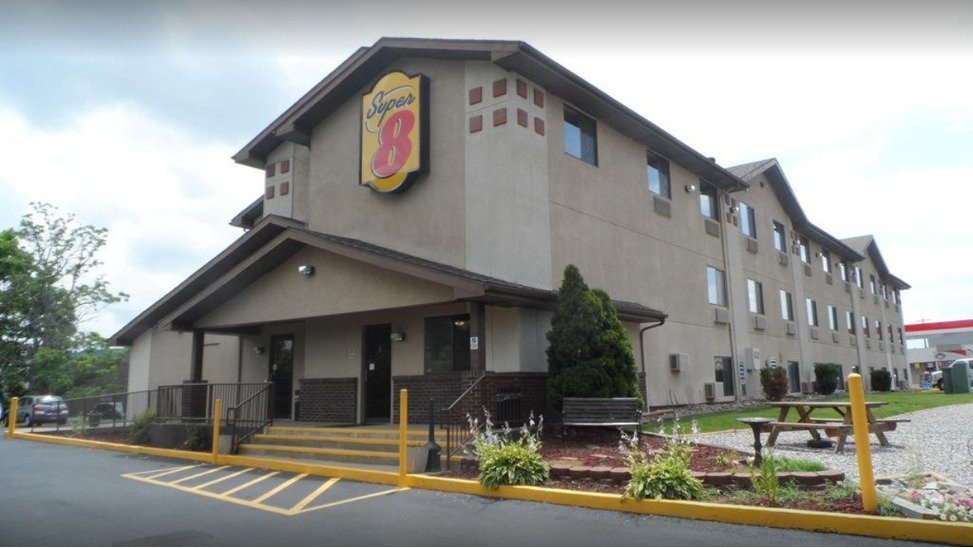 Super 8 by Wyndham Dunbar / Charleston Area主图