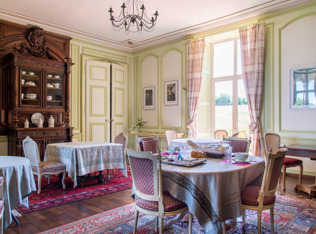 Chateau Le Breil主图