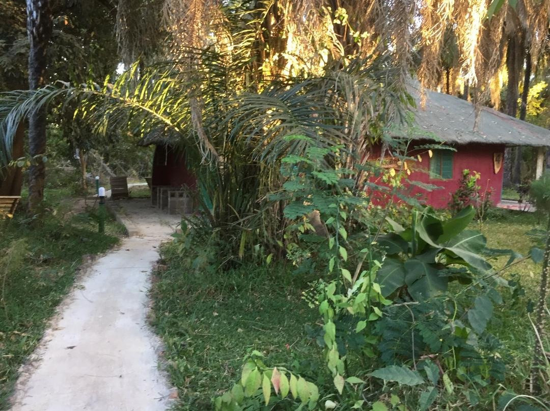 AbCa溪流山林小屋