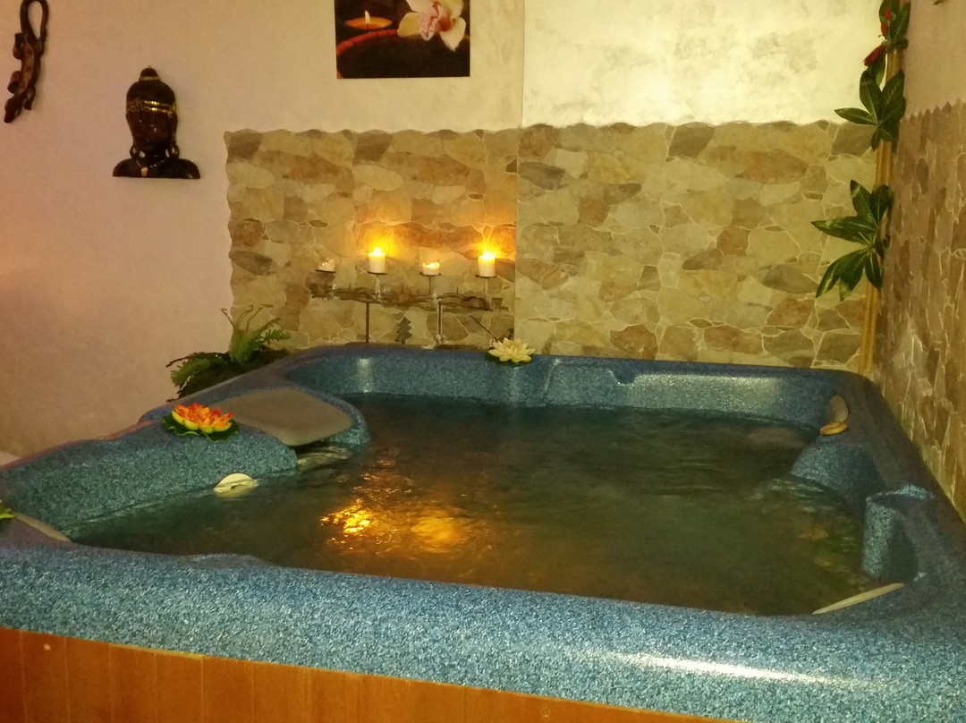 I Devin - Centro Benessere, Estetica e Parrucchiere-Acerra必去景点