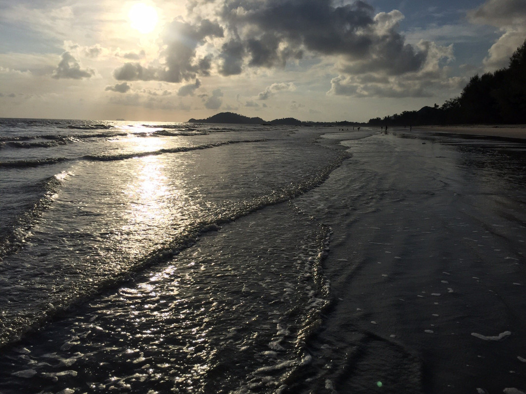 Pantai Tanjung Resang景点图片