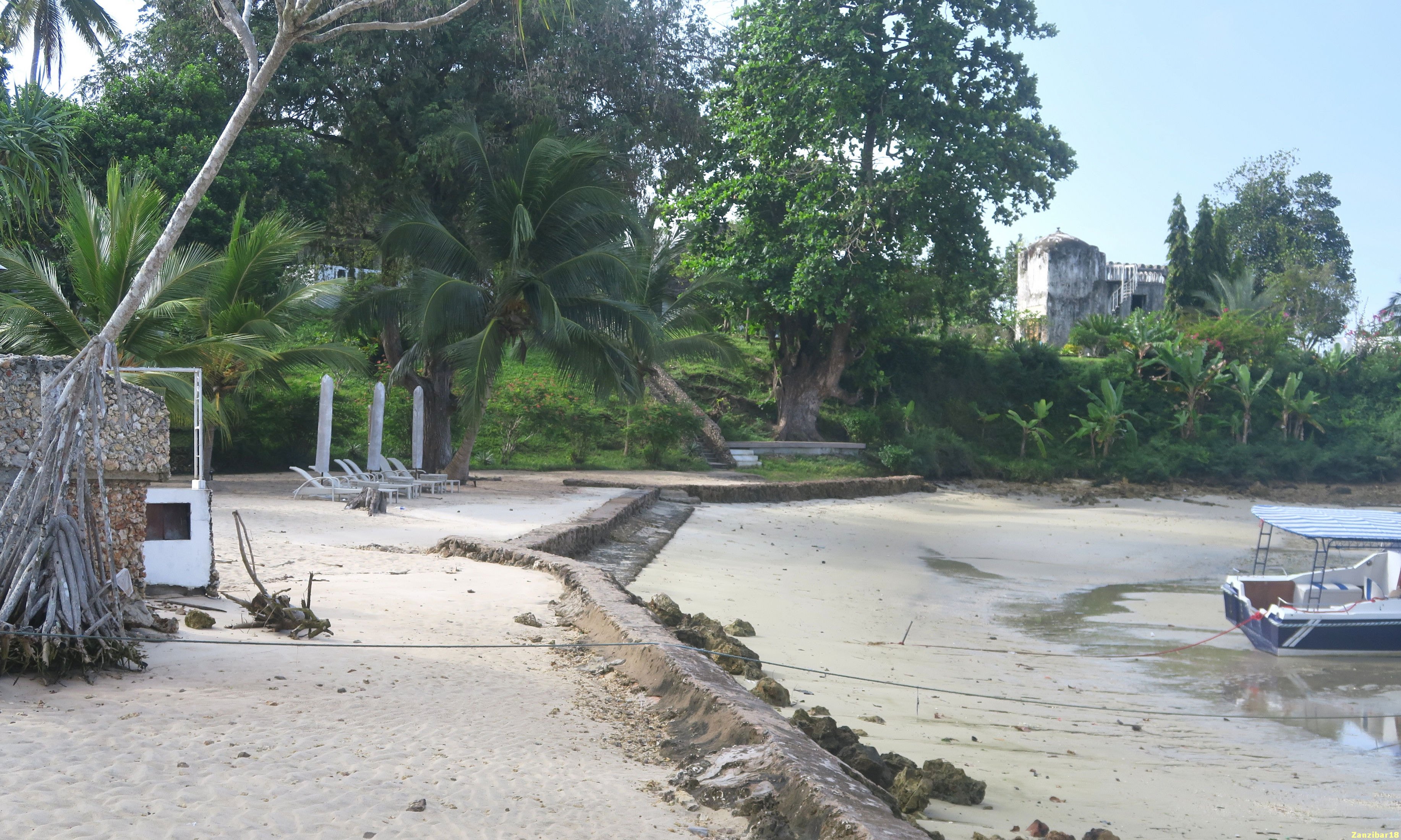 Ngalawa Hotel & Resort-泳池