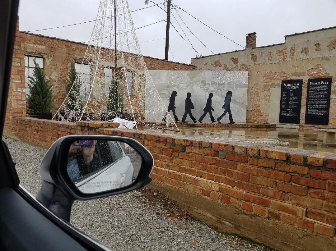 Beatles Park景点图片