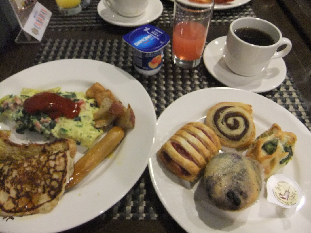 DoubleTree by Hilton Pointe Claire Montreal Airport West主图