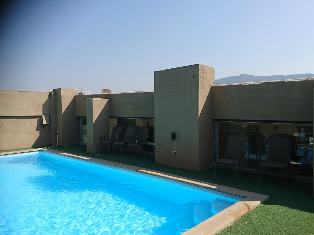 Click Hotel Junagadh主图