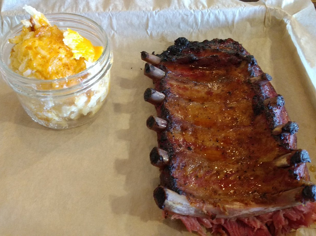 Dunnegan餐馆和美食-Curly Que Barbeque and Catering