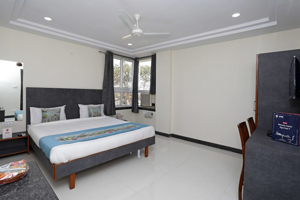 OYO 11602 Ville Parle主图