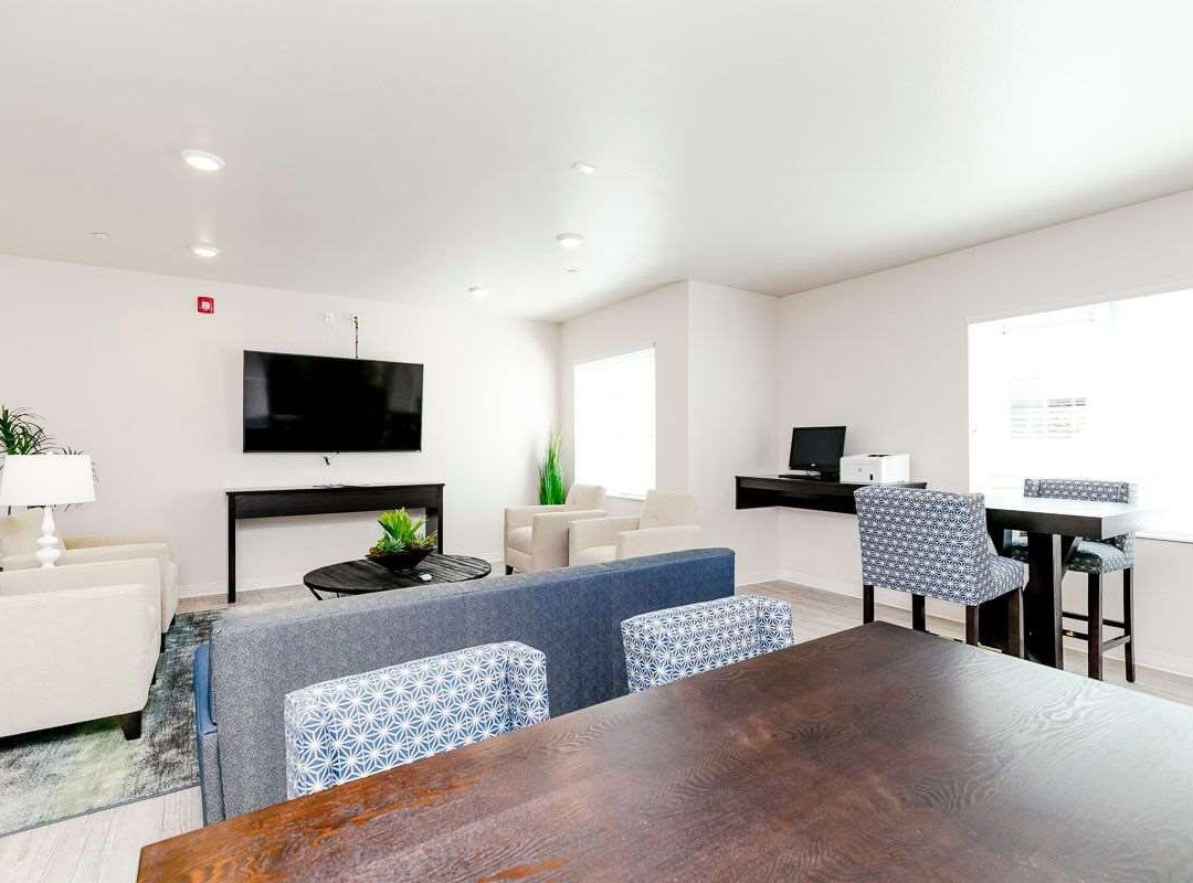 Pacific Gardens Inn主图