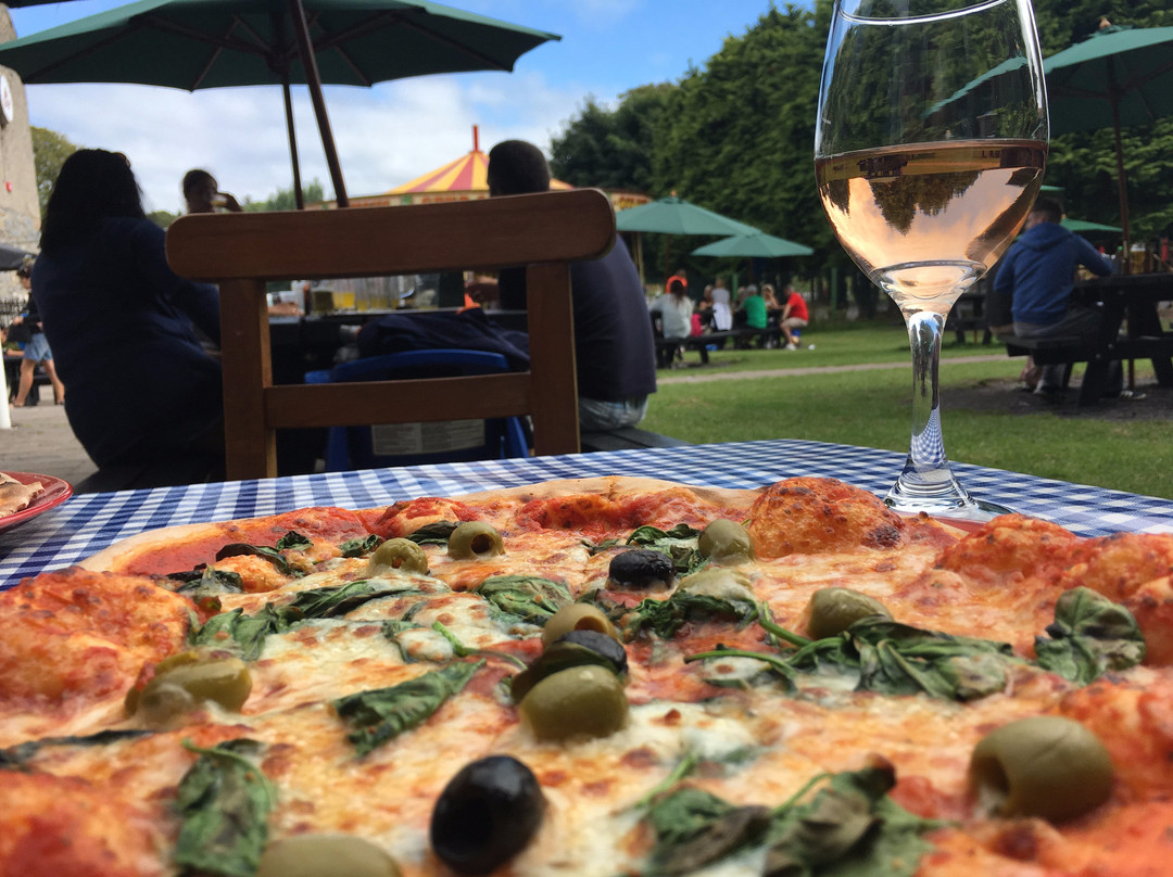 Westport Quay餐馆和美食-Gracy's Pizzeria, Bar & Bistro