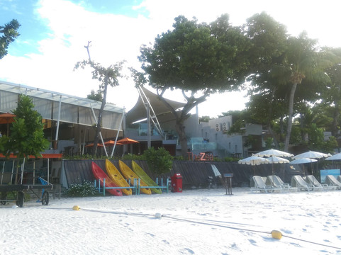 阿瓦塔尔度假酒店主图