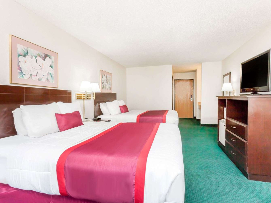 Ramada Limited Tell City主图